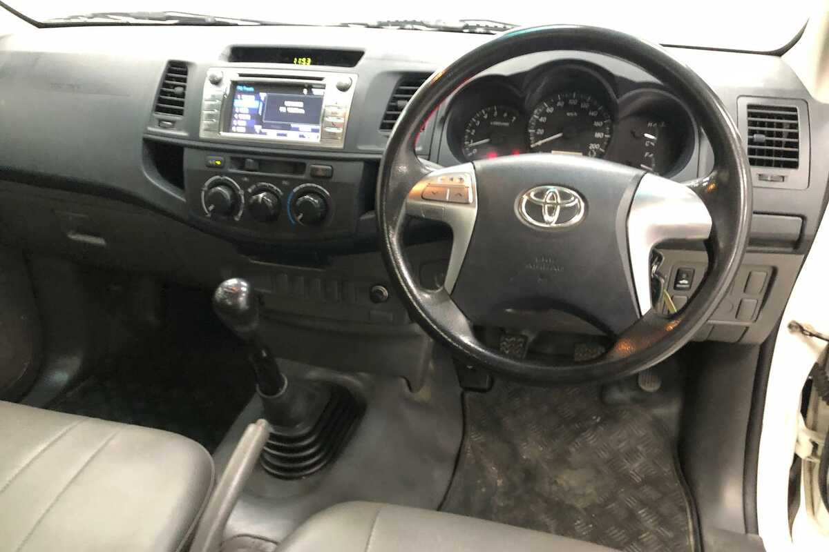 2015 Toyota Hilux Workmate TGN16R Rear Wheel Drive