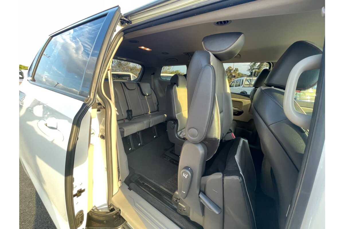 2016 Kia Carnival SLi YP