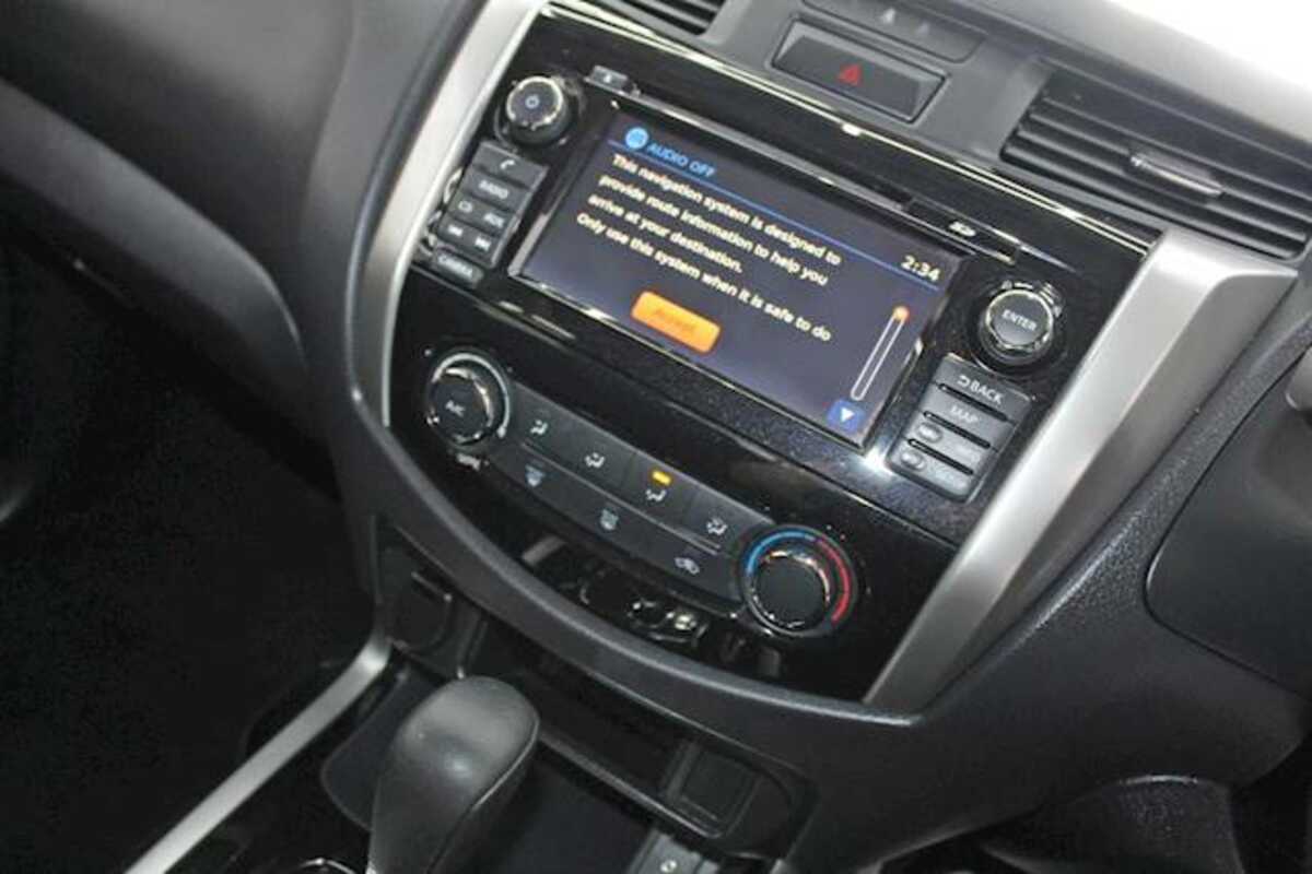 2019 Nissan Navara ST D23 Series 4