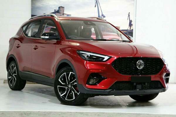 2023 MG ZST Essence