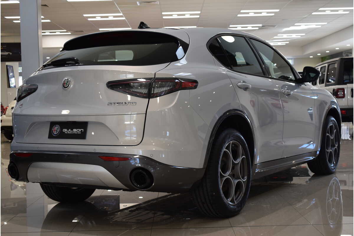 2023 Alfa Romeo Stelvio TI