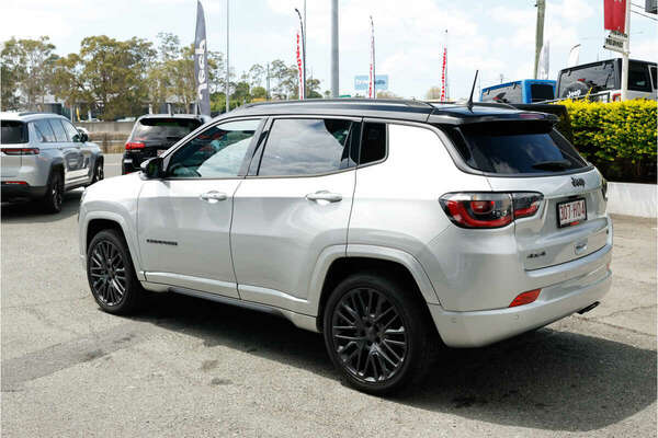 2022 Jeep Compass S-Limited M6