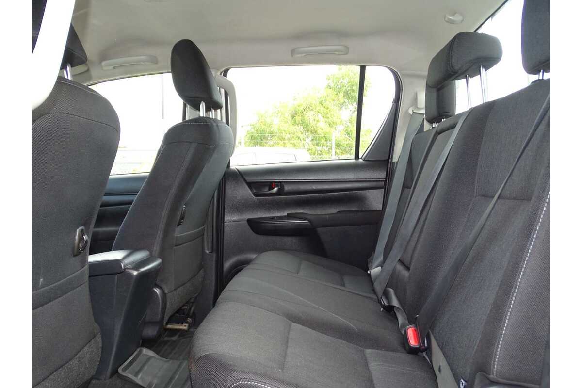 2016 Toyota Hilux SR GUN126R