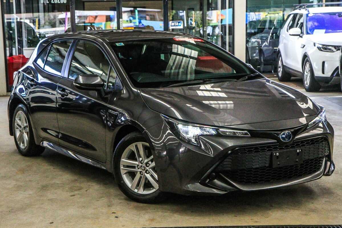 SOLD 2021 Toyota Corolla Ascent Sport Hybrid in GREY | Used Hatch
