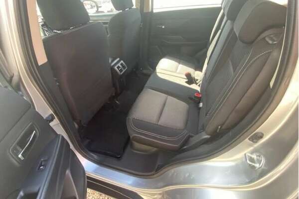 2018 Mitsubishi Outlander LS 7 Seat (2WD) ZL MY18.5