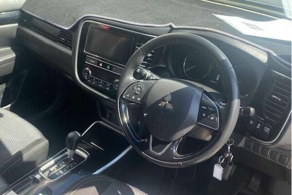 2018 Mitsubishi Outlander LS 7 Seat (2WD) ZL MY18.5