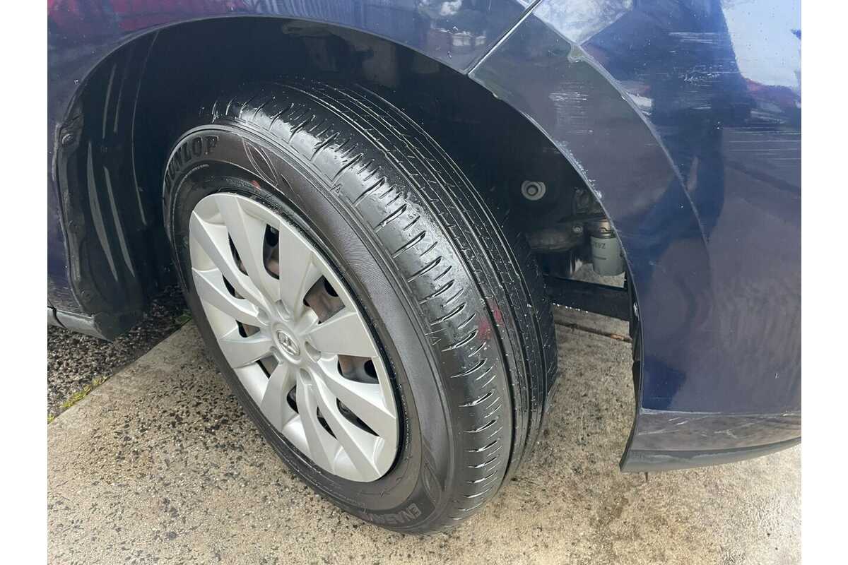 2006 Toyota Tarago GLi ACR50R