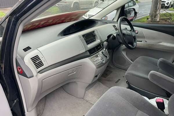 2006 Toyota Tarago GLi ACR50R