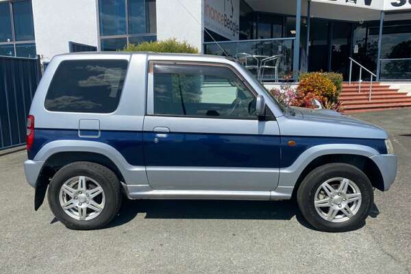 2008 Mitsubishi PAJERO MINI