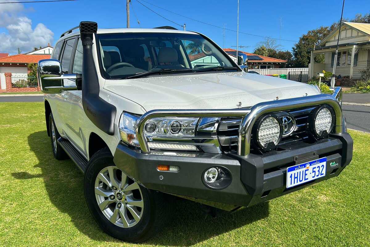 SOLD 2018 Toyota Landcruiser VX in White Used SUV Bunbury WA
