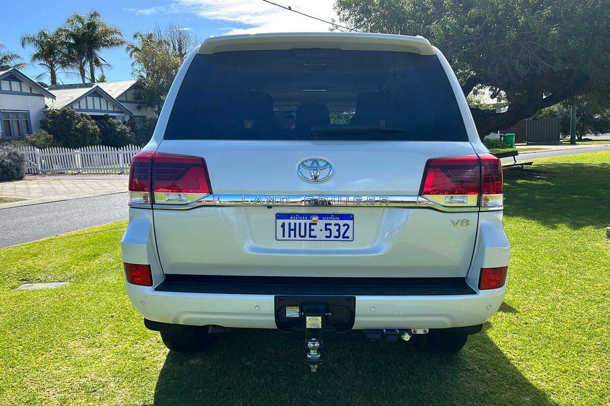 SOLD 2018 Toyota Landcruiser VX in White Used SUV Bunbury WA
