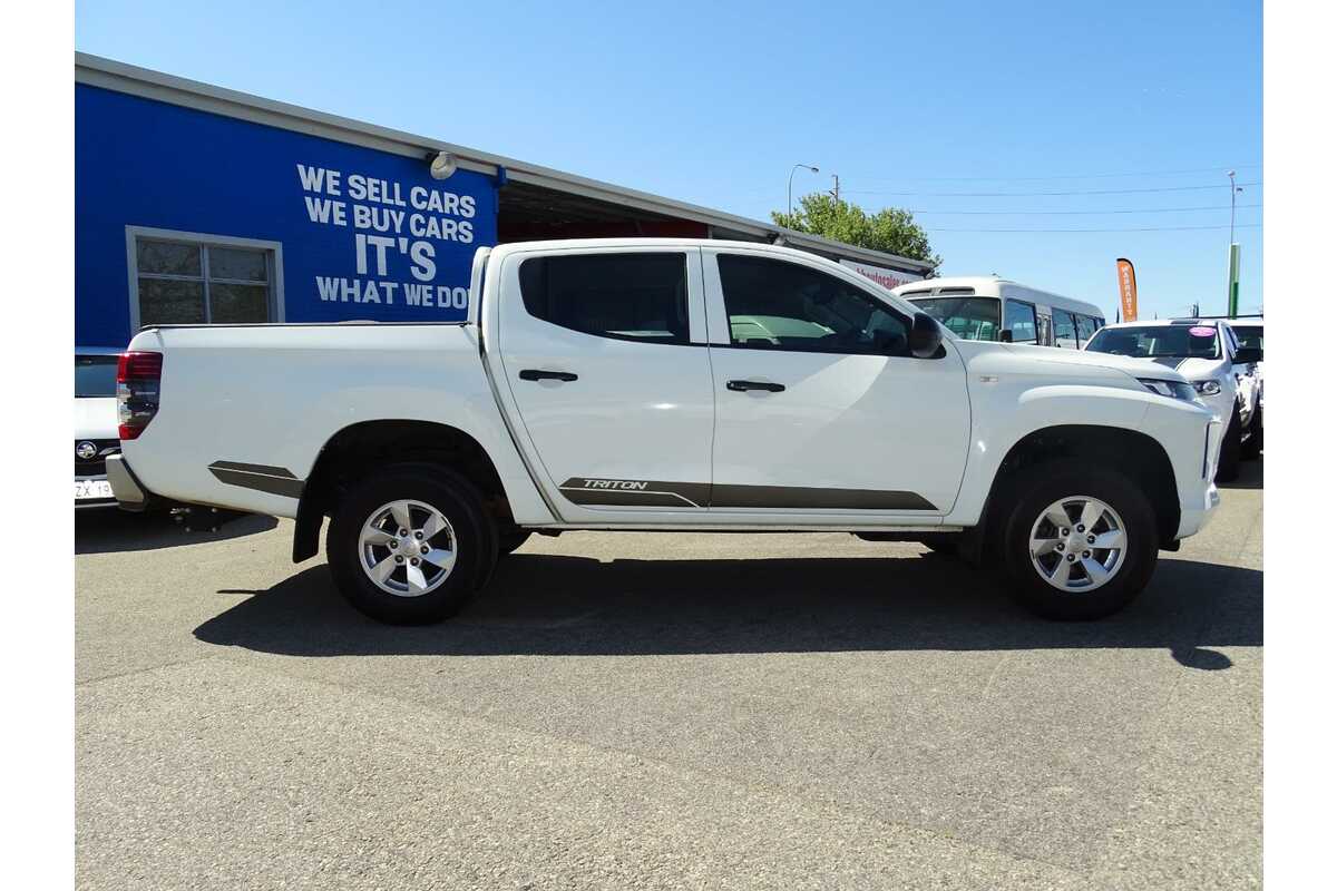 2019 Mitsubishi Triton GLX ADAS MR