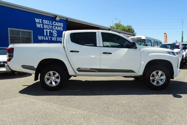 2019 Mitsubishi Triton GLX ADAS MR