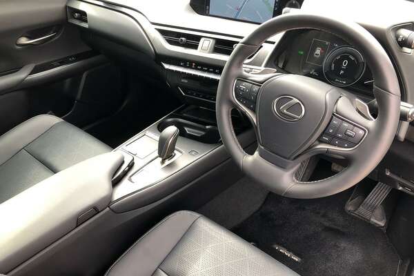 2021 Lexus UX UX300e Sports Luxury KMA10R