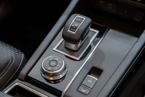 2023 Mitsubishi Outlander LS ZM