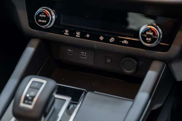 2023 Mitsubishi Outlander LS ZM