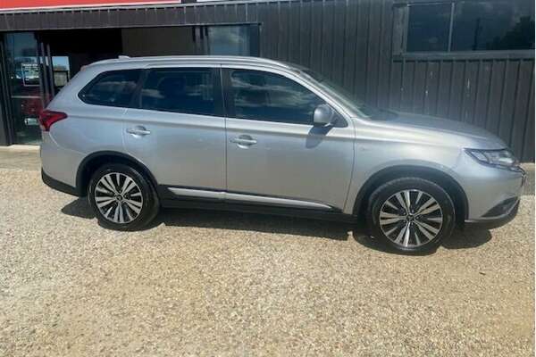 2018 Mitsubishi Outlander LS 7 Seat (2WD) ZL MY18.5