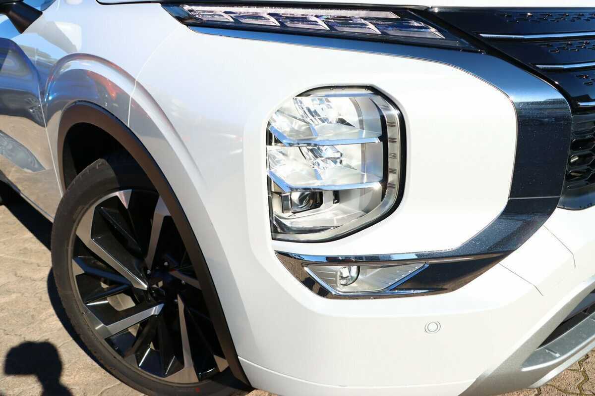2023 Mitsubishi Outlander Exceed Tourer ZM