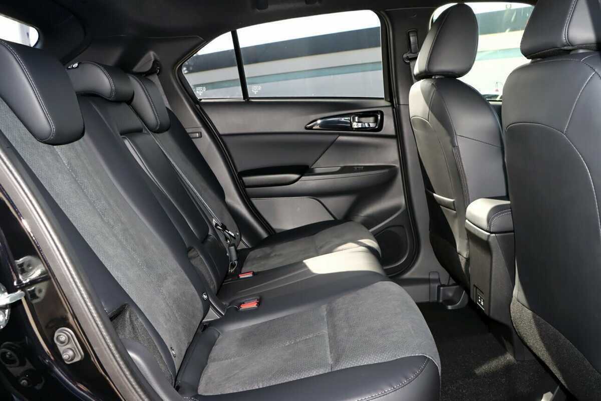 2023 Mitsubishi Eclipse Cross LS Black Edition YB