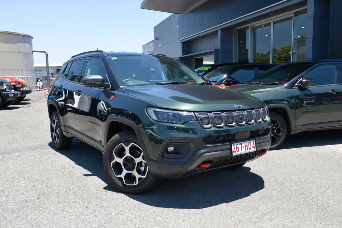 SOLD 2022 Jeep Compass Trailhawk in Hunter Green Demo SUV
