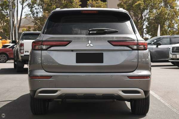 2023 Mitsubishi Outlander LS ZM