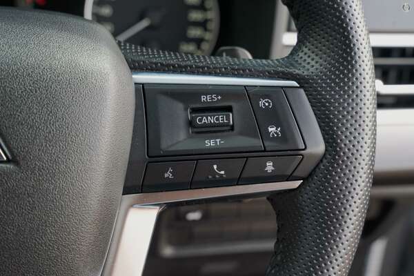 2023 Mitsubishi Outlander LS ZM
