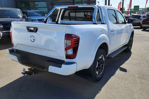 2023 Nissan Navara ST-X D23