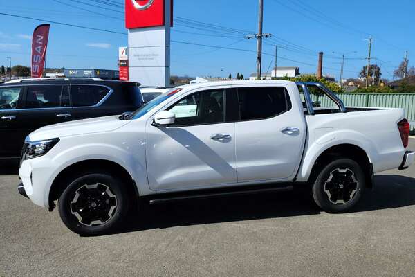 2023 Nissan Navara ST-X D23