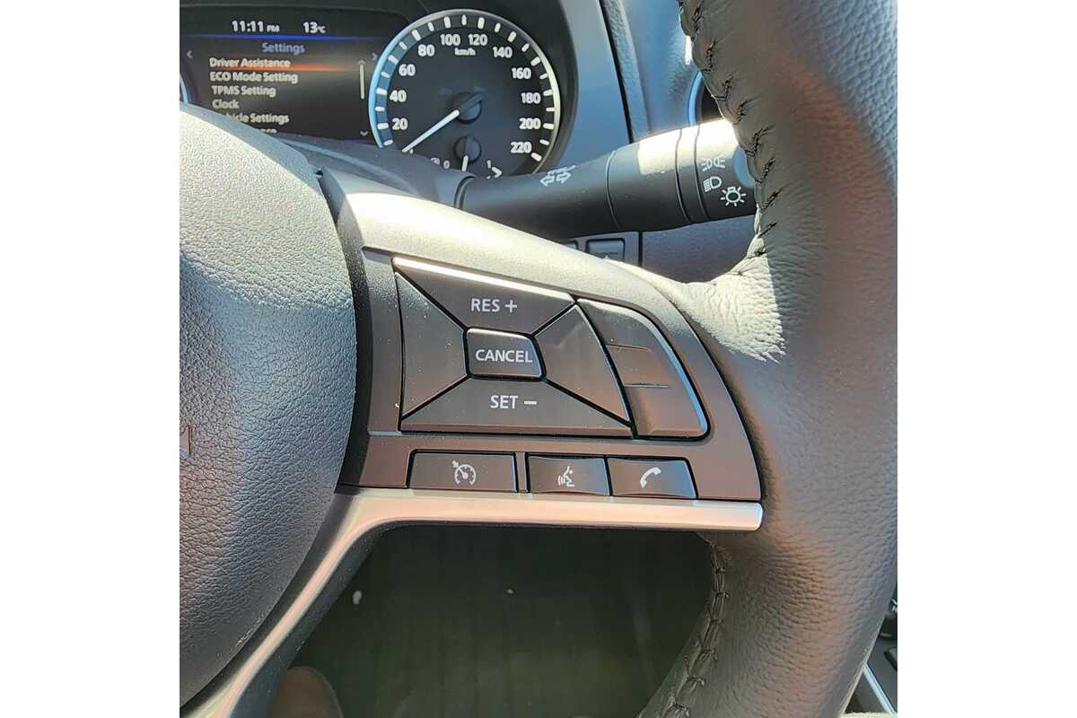 2023 Nissan Navara ST-X D23