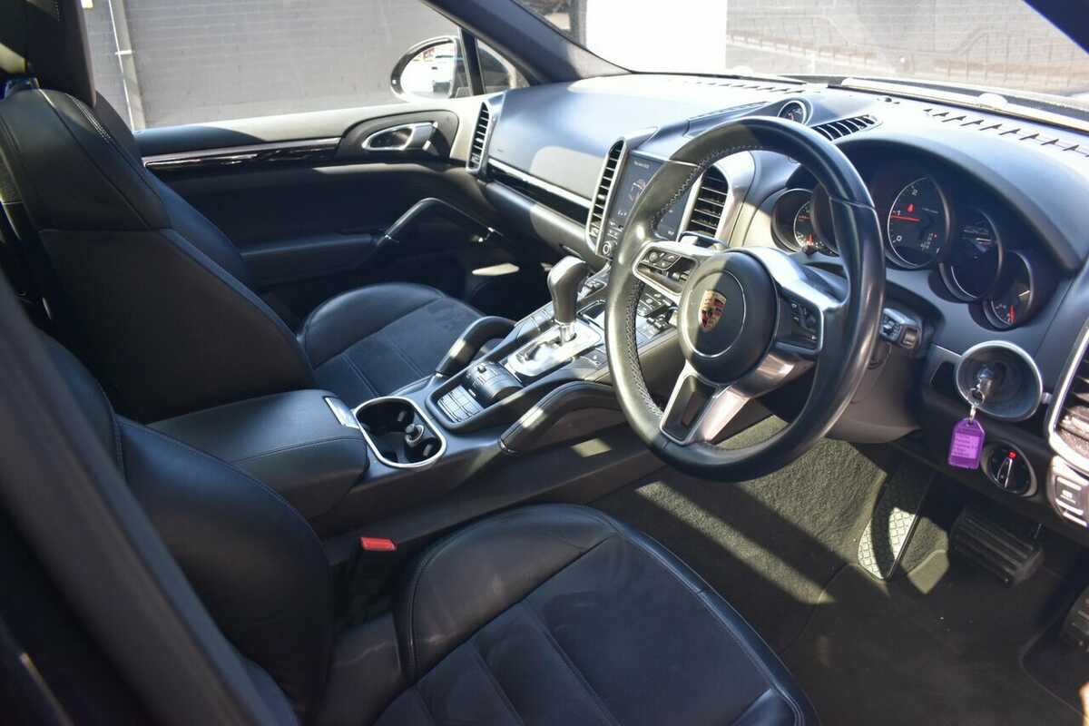 2016 Porsche Cayenne Diesel Platinum Edition 92A