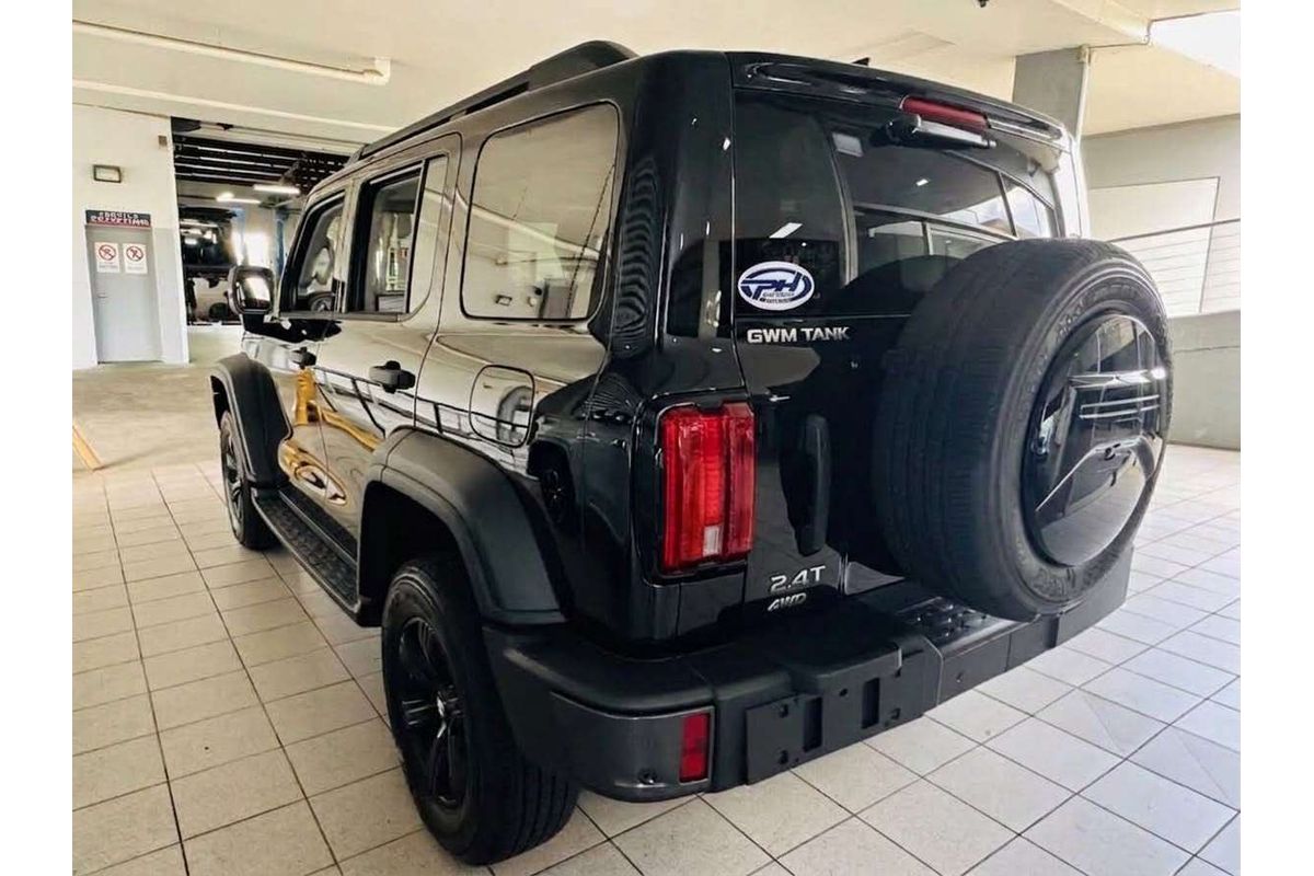 TANK 300 LUXURY DIESEL 4X4 (3.0T towing)