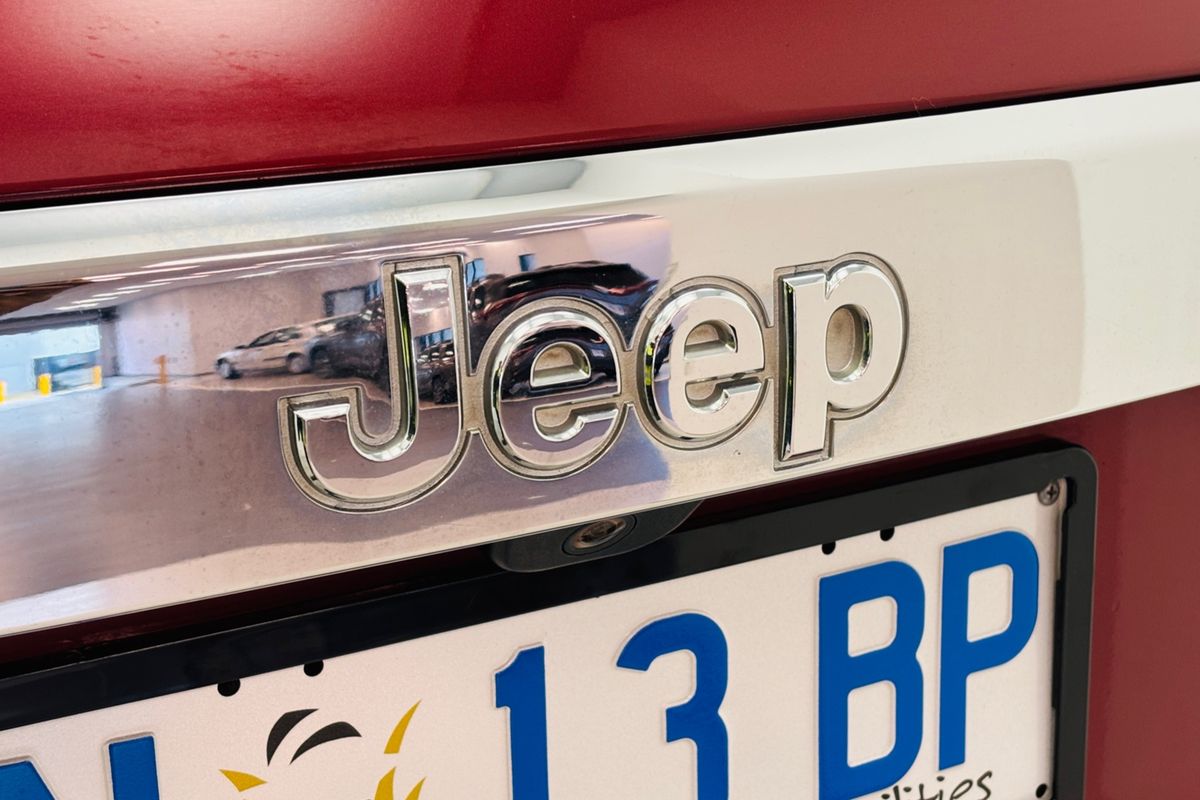 2013 Jeep GRAND CHEROKEE OVERLAND (4x4) 5 SP AUTOMATIC 4D WAGON DTV6 DIESEL