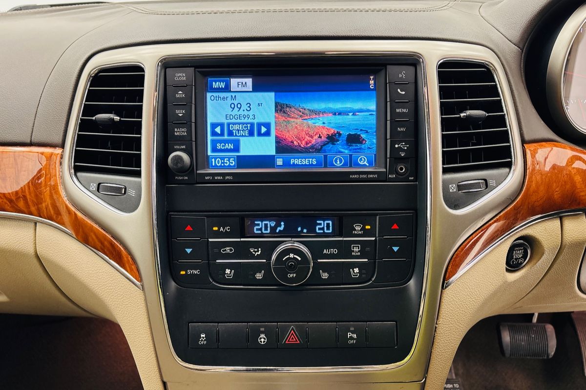 2013 Jeep GRAND CHEROKEE OVERLAND (4x4) 5 SP AUTOMATIC 4D WAGON DTV6 DIESEL