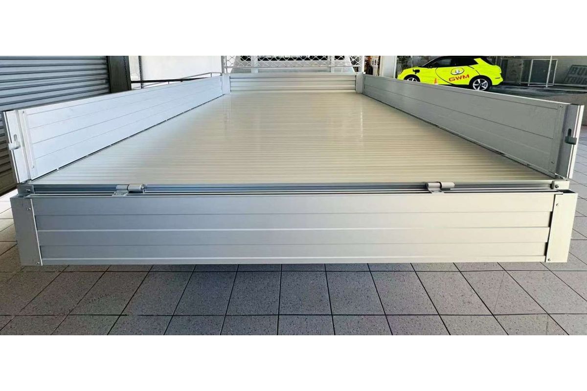 2.0T Cannon Single Cab Chassic Premium 4x2