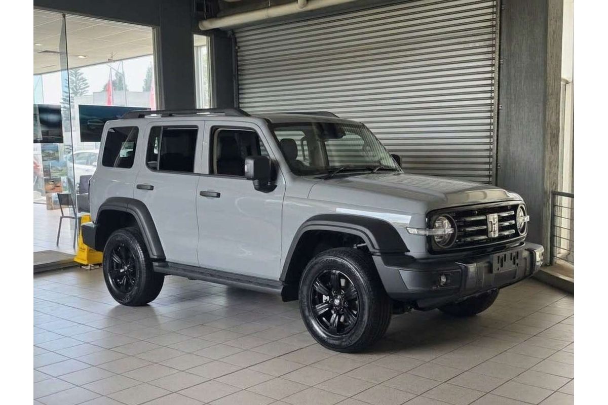 TANK 300 LUXURY DIESEL 4X4 (3.0T towing)
