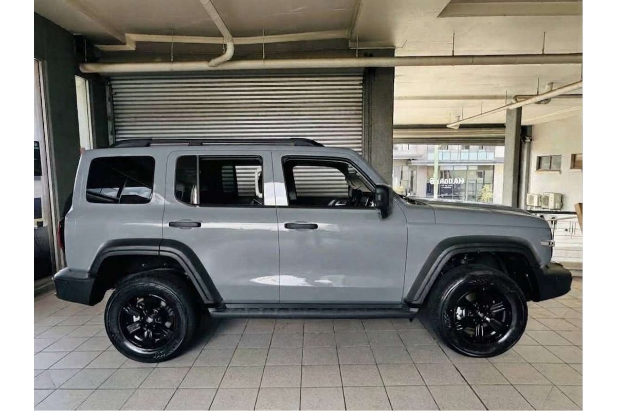 TANK 300 LUXURY DIESEL 4X4 (3.0T towing)