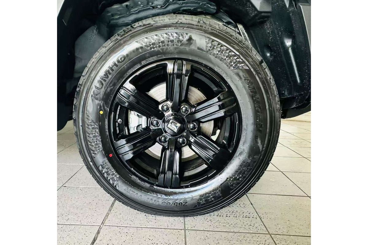 TANK 300 LUXURY DIESEL 4X4 (3.0T towing)