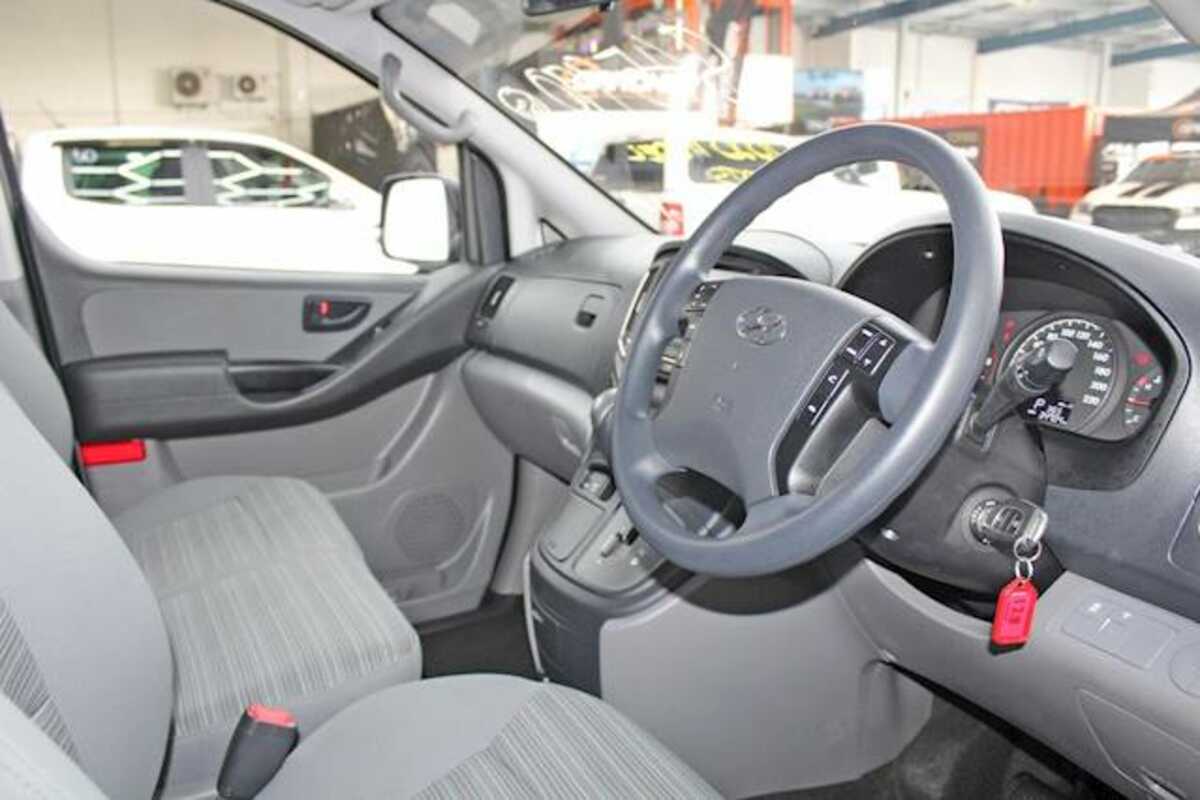 2020 Hyundai iLoad  TQ4