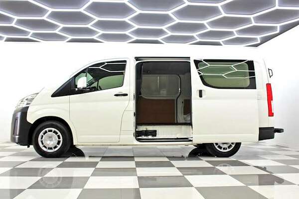 2021 Toyota Hiace  GDH300R