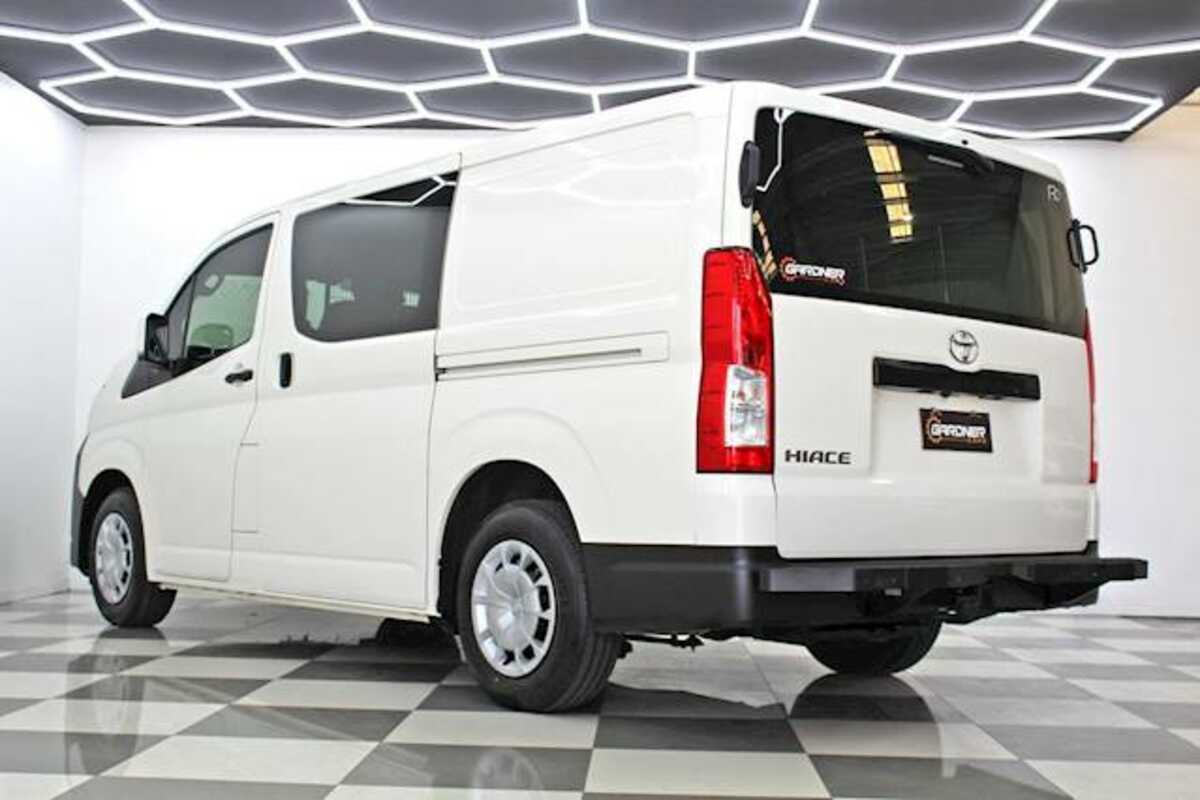 2021 Toyota Hiace  GDH300R