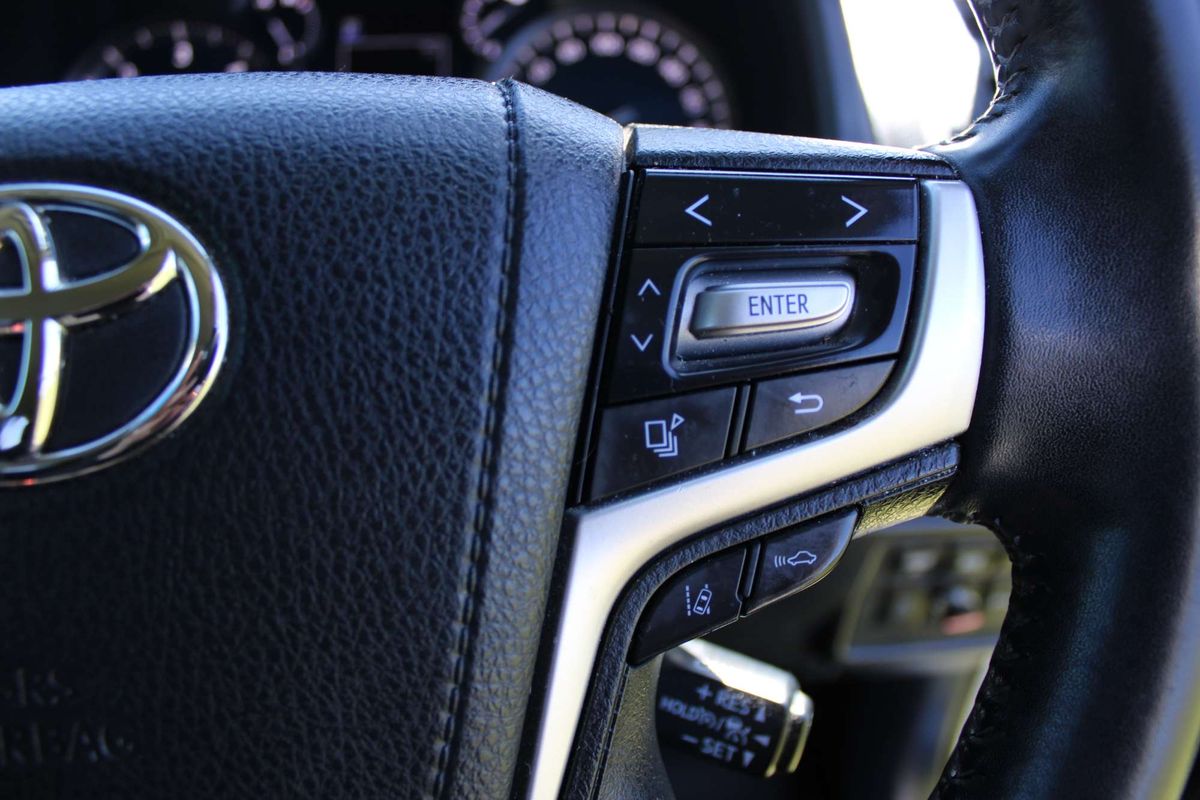 Prado GXL 2.8L T Diesel Automatic Wagon 4277430 003