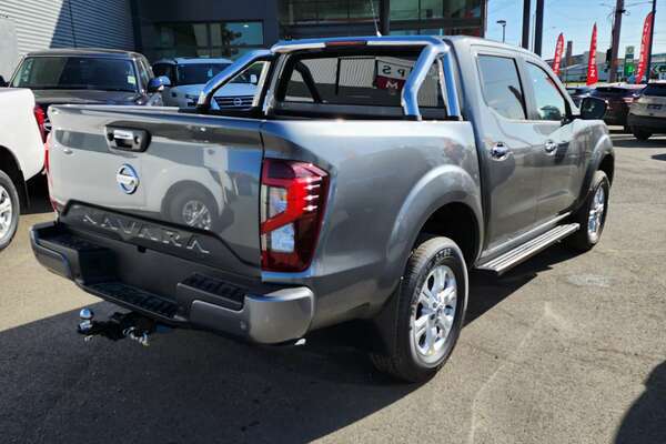 2023 Nissan Navara ST D23