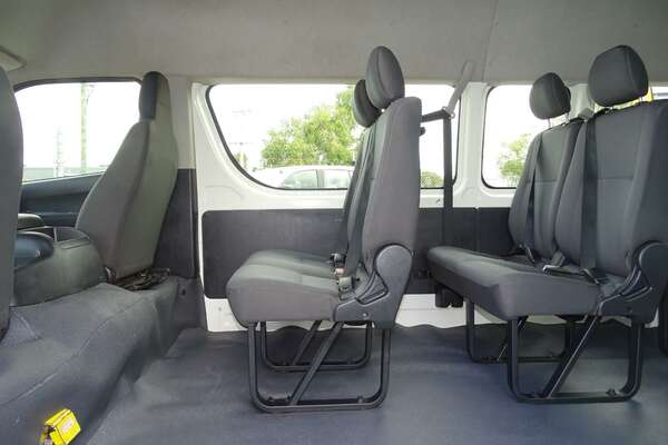 2018 Toyota Hiace Commuter KDH223R