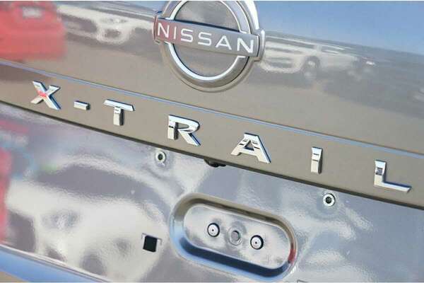 2022 Nissan X-TRAIL ST-L T33