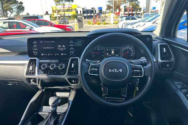 2022 Kia Sorento S MQ4