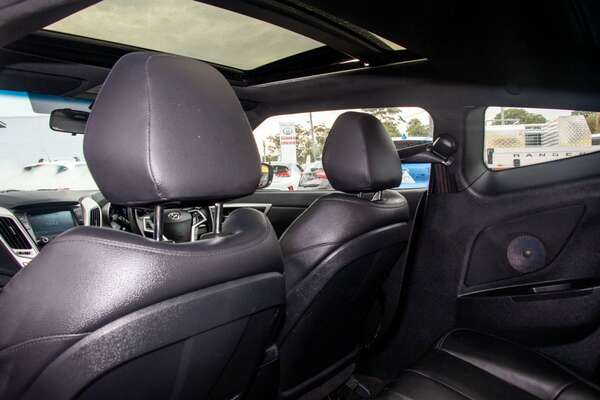 2017 Hyundai Veloster  FS5 Series II