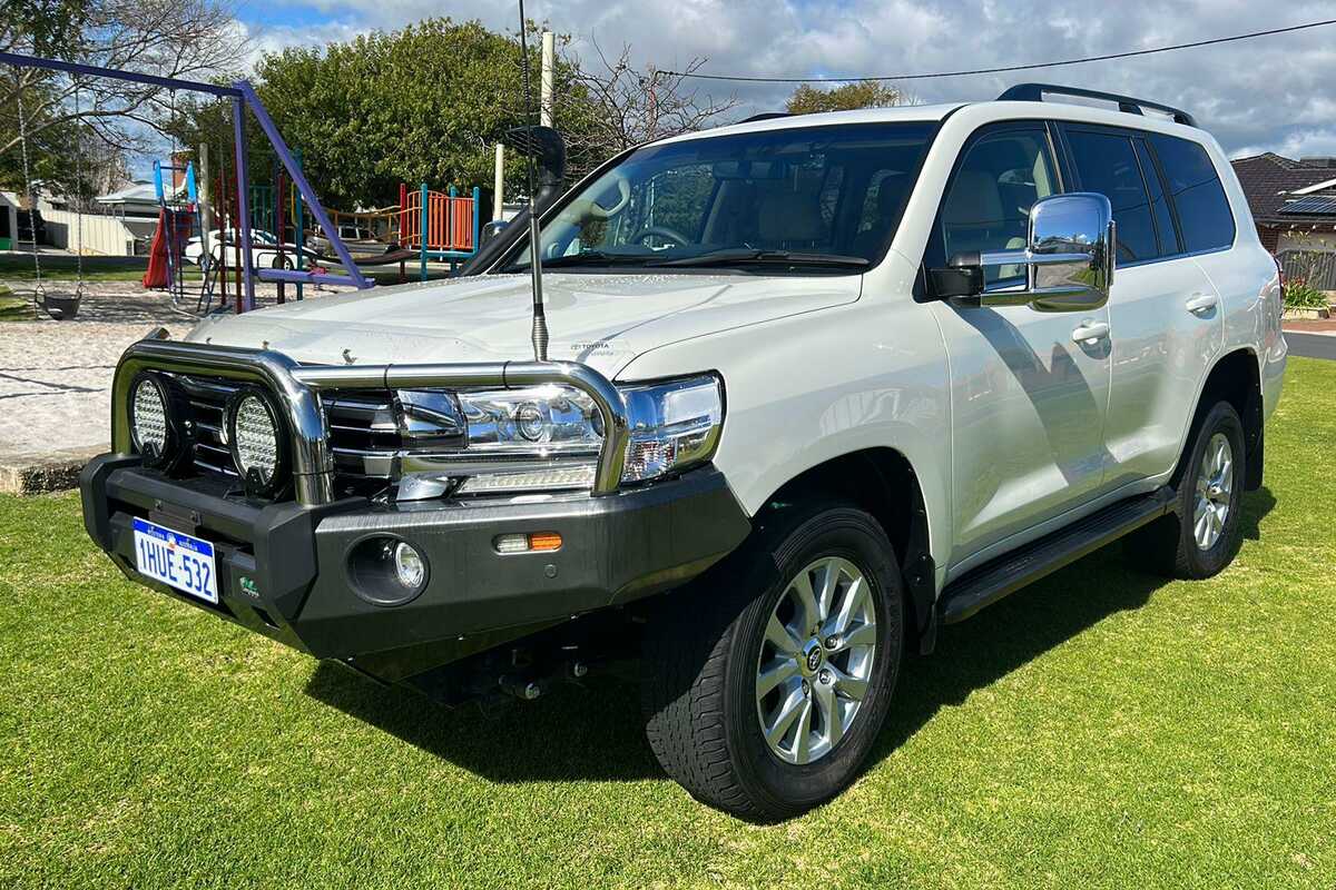 SOLD 2018 Toyota Landcruiser VX in White Used SUV Bunbury WA