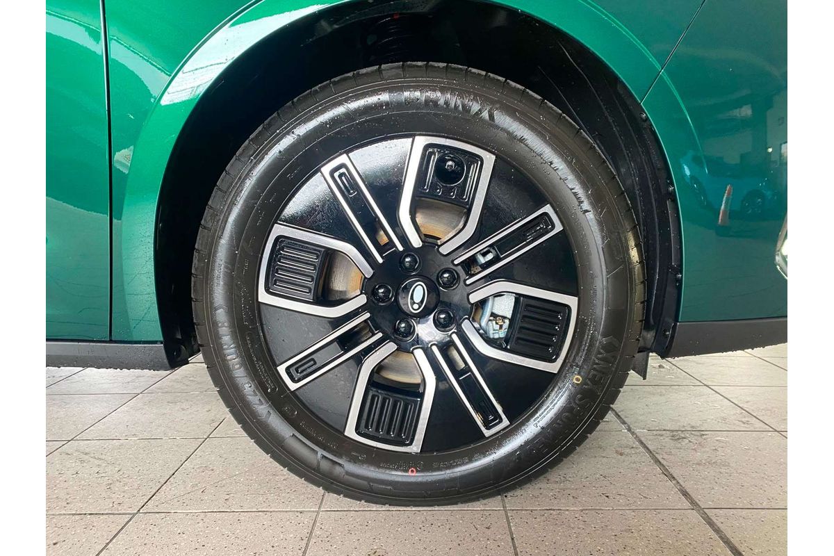 Ora 5 Lux BEV 4X2 Ora 5 Lux BEV 4X2