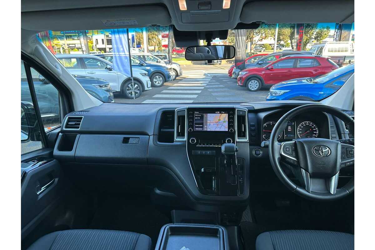 2021 Toyota Granvia  GDH303R
