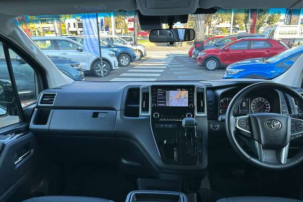 2021 Toyota Granvia  GDH303R